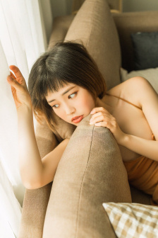 男朋友的手进去了说摸到了小疙瘩